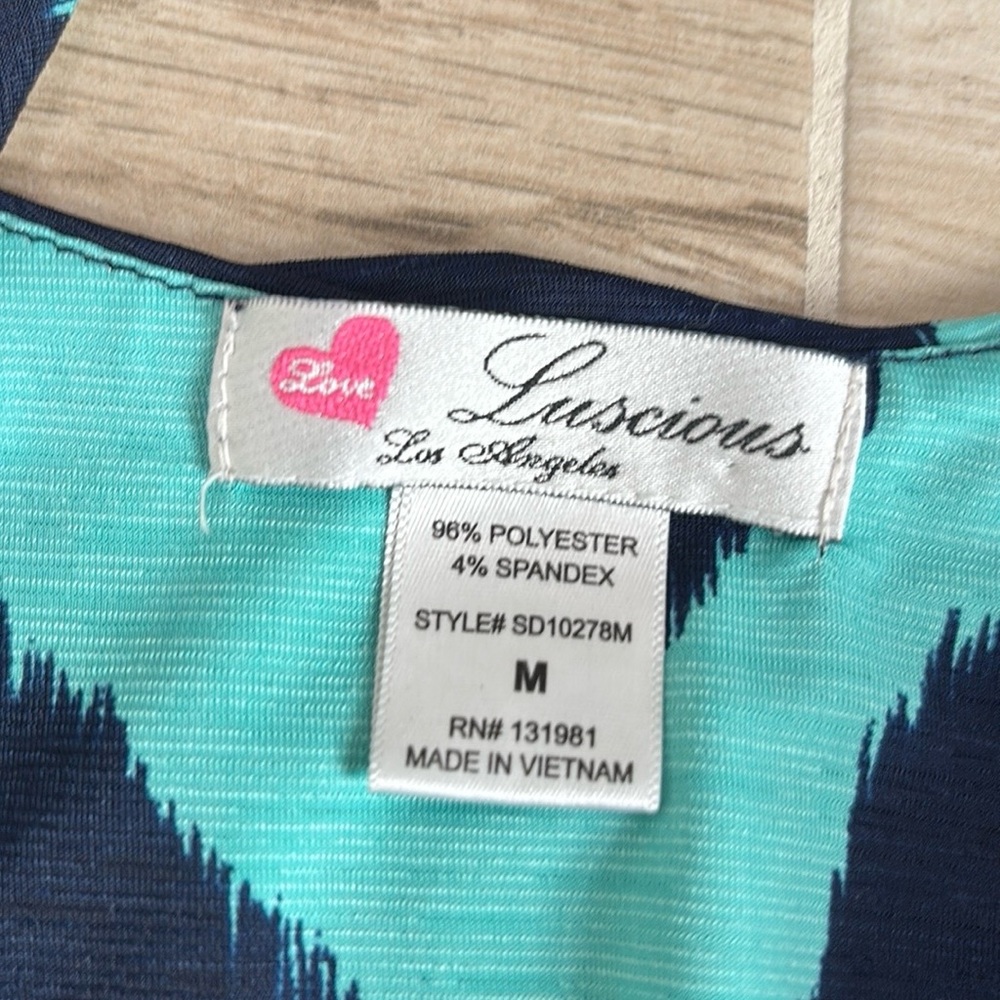 Chevron Patterned Maxi Dress - Picture 3 of 4